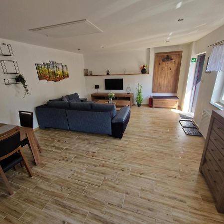 Restaurace U Mateje B&B Nove Mesto pod Smrkem Eksteriør billede