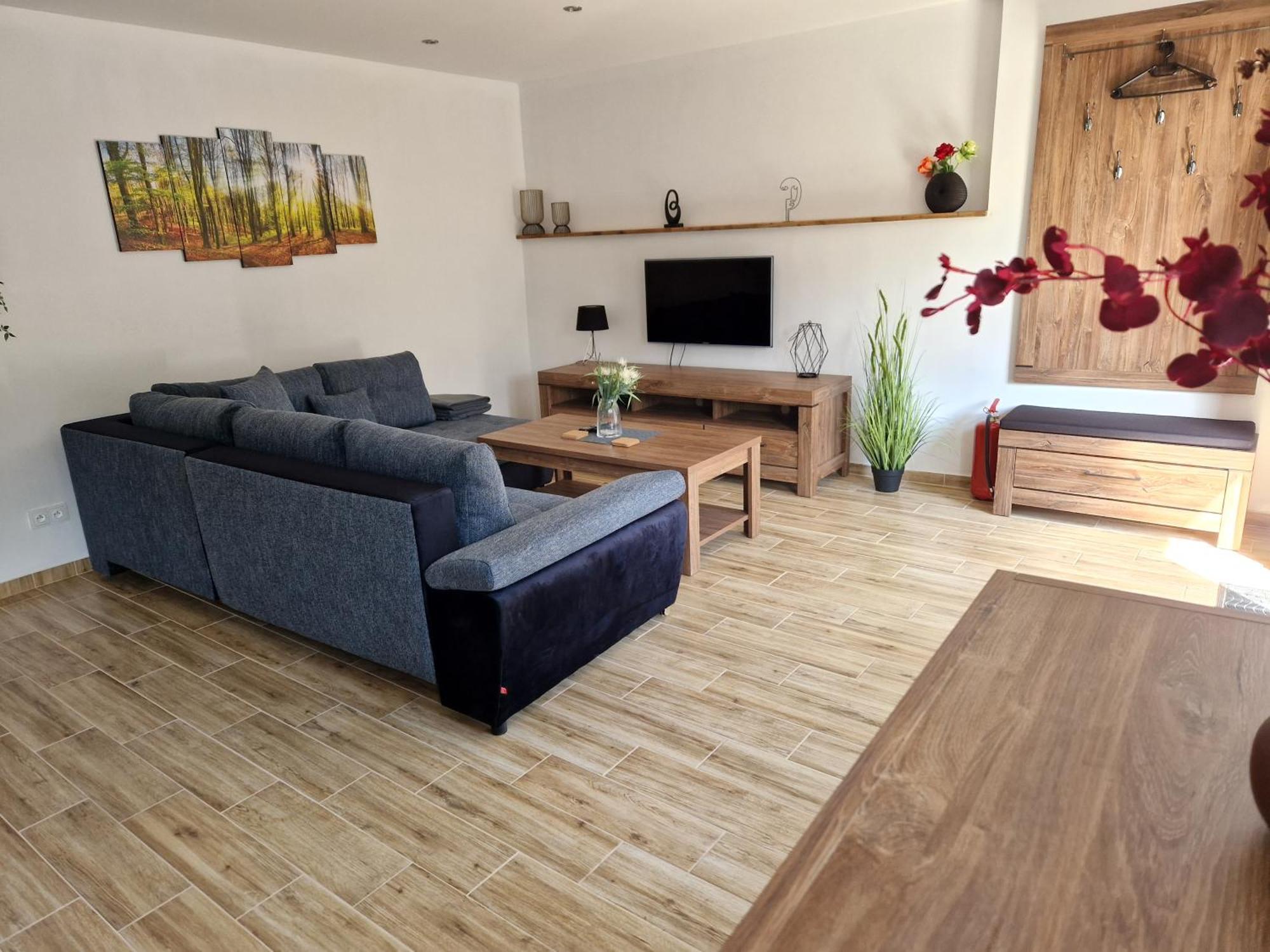 Restaurace U Mateje B&B Nove Mesto pod Smrkem Eksteriør billede